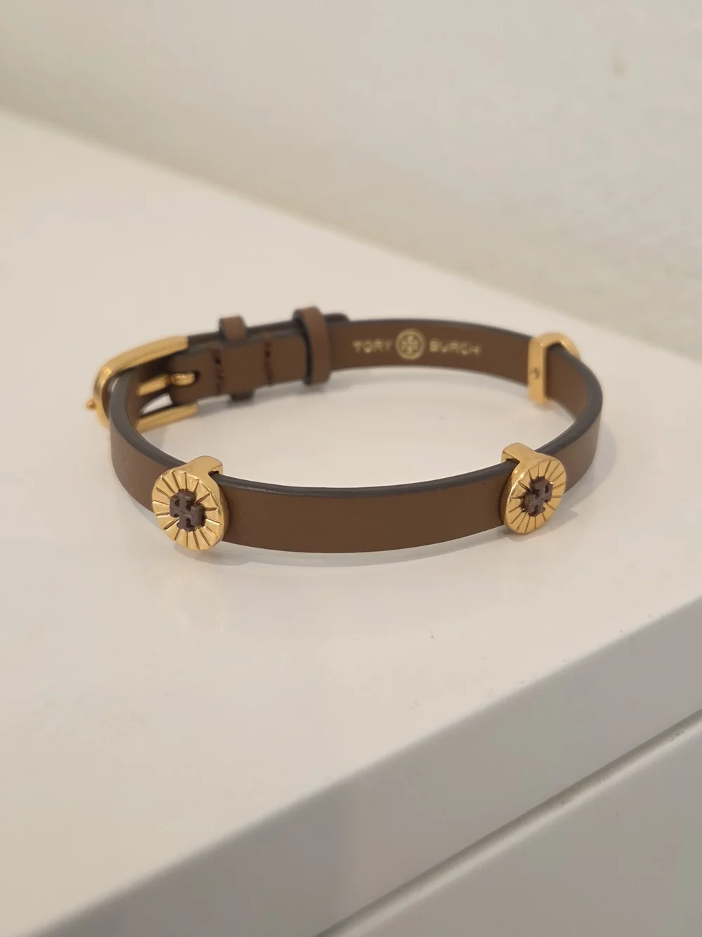 Brand New Tory Burch Britten Brown Enamel Single Wrap Leather Bracelet